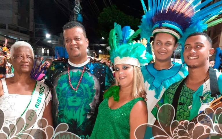 Alex Ribeiro faz sua estreia como intérprete oficial no Carnaval do Rio de Janeiro