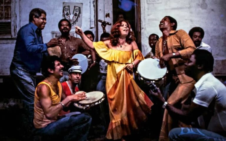 7 sambas de Beth Carvalho para celebrar no mês do seu aniversário 7 sambas de Beth Carvalho para celebrar no mês do seu aniversário