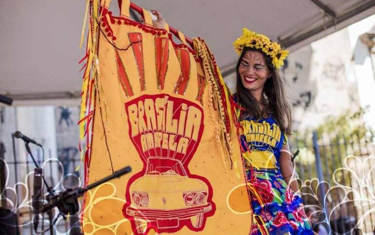 Bloco Brasília Amarela reunirá milhares de foliões no Centro do Rio Bloco Brasília Amarela reunirá milhares de foliões no Centro do Rio