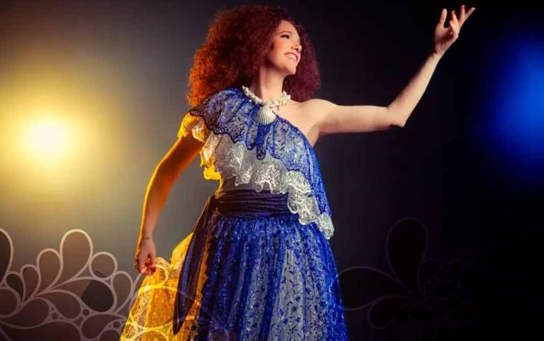 Portela abre as portas para homenagear Clara Nunes Portela abre as portas para homenagear Clara Nunes