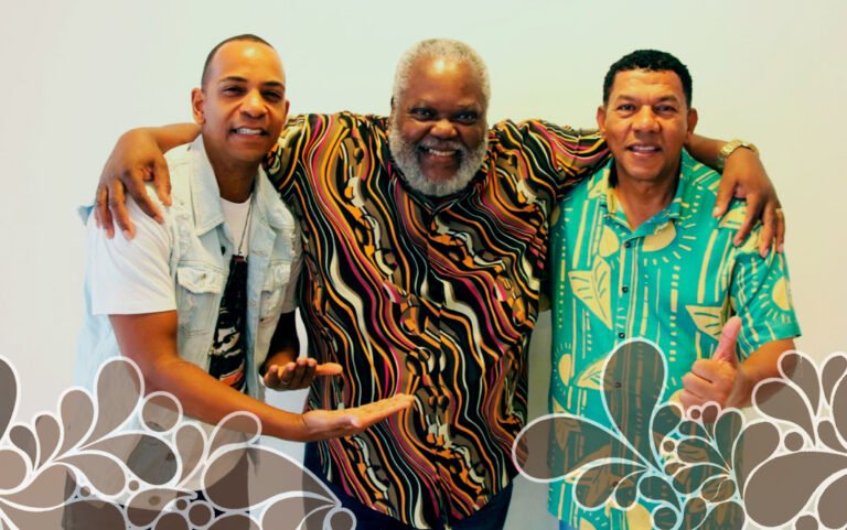 Samba da Independência: A História do Brasil Contada e cantada em samba Samba da Independência: A História do Brasil Contada e cantada em samba