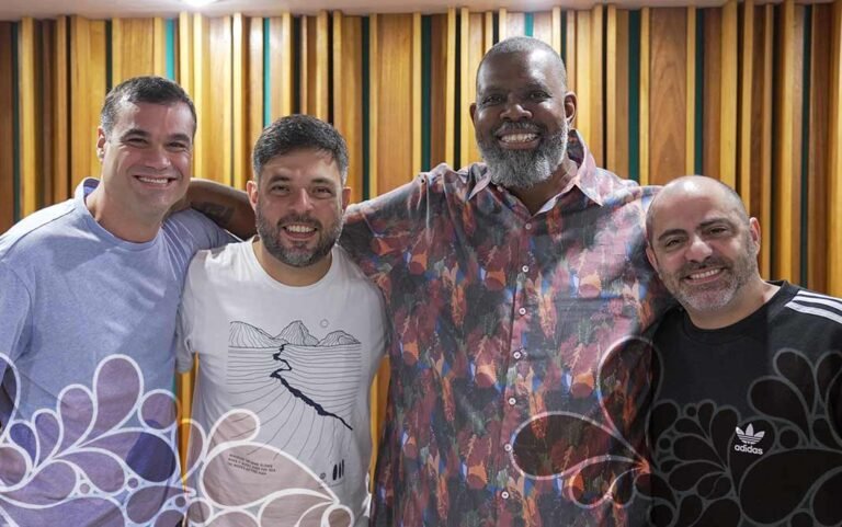 Casuarina celebra 23 anos de estrada com o álbum com participações de Zeca Pagodinho, Péricles e Marina Iris