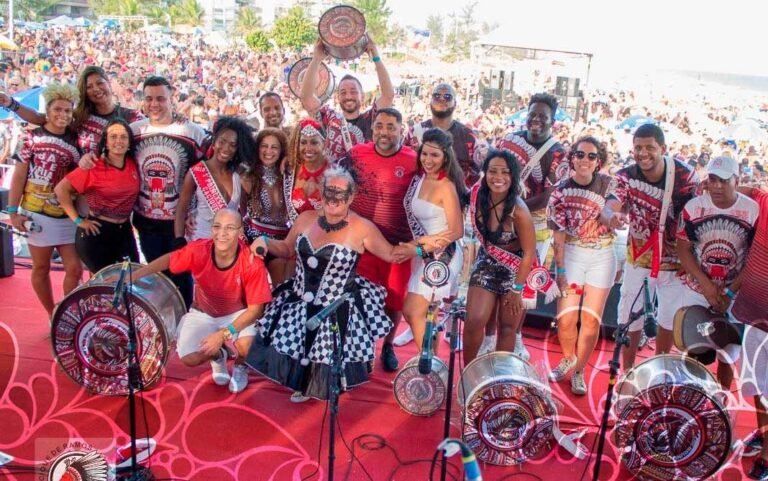 Domingo é dia de Coroação no Cacique de Ramos Domingo é dia de Coroação no Cacique de Ramos