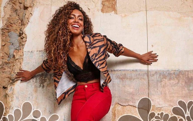 Dandara Mariana é elogiada por Cris Vianna como rainha da Imperatriz para o Carnaval 2023 Dandara Mariana é elogiada por Cris Vianna como rainha da Imperatriz para o Carnaval 2023