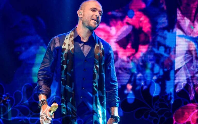 Diogo Nogueira de volta ao palco da casa de shows Ribalta