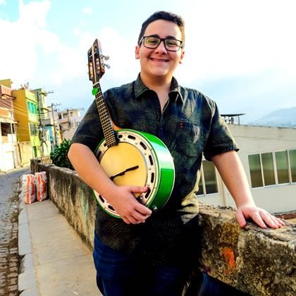 Enzo Belmonte comemora aniversário no Beco do Rato