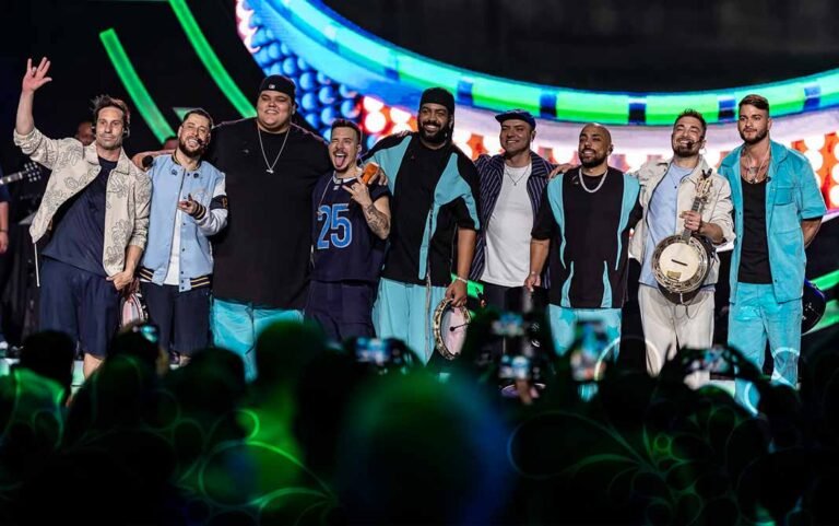 Jeito Moleque apresenta “Presentão”, primeiro single do projeto “5 POR 5”, gravado em São Paulo Jeito Moleque apresenta “Presentão”, primeiro single do projeto “5 POR 5”, gravado em São Paulo