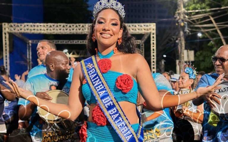 Katarina Harmony é coroada Rainha de Bateria da Sereno de Campo Grande Katarina Harmony é coroada Rainha de Bateria da Sereno de Campo Grande