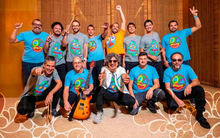 Monobloco e Durval Lelys encerram a última semana do TIM Music Noites Cariocas Monobloco e Durval Lelys encerram a última semana do TIM Music Noites Cariocas