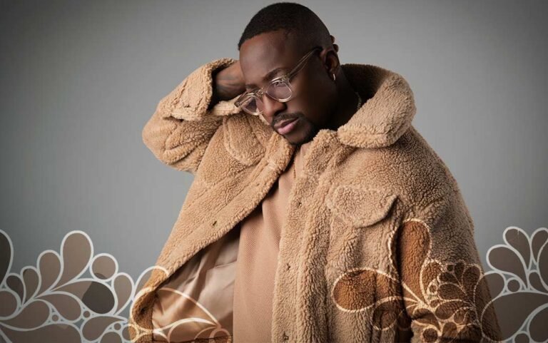 “Bomtivê”: Mumuzinho estreia novo evento no Rio, em clima intimista e resgate às rodas de samba “Bomtivê”: Mumuzinho estreia novo evento no Rio, em clima intimista e resgate às rodas de samba