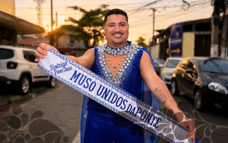 Rodrigo Para-Assu recebe faixa de muso da Unidos da Ponte