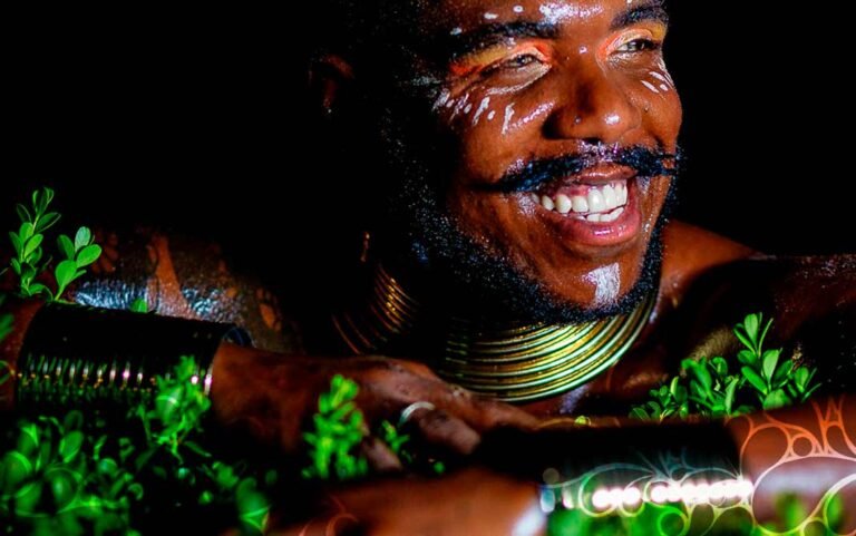 Muso do Carnaval, protagoniza ensaio fotográfico especial em homenagem ao Dia da Consciência Negra