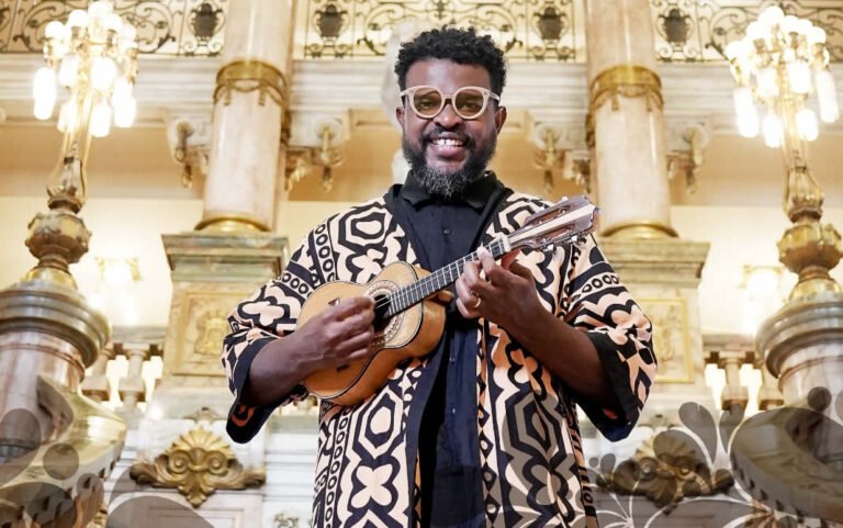 Nego Álvaro celebra 10 anos de carreira com show “Festa do Samba” no Theatro Municipal do Rio de Janeiro
