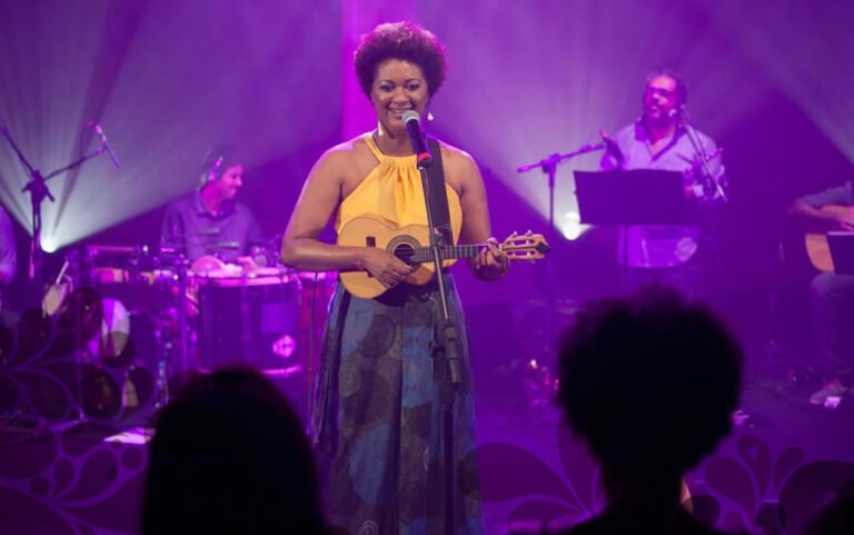 Nilze Carvalho volta às origens com o projeto “Choro Canção” Nilze Carvalho volta às origens com o projeto “Choro Canção”