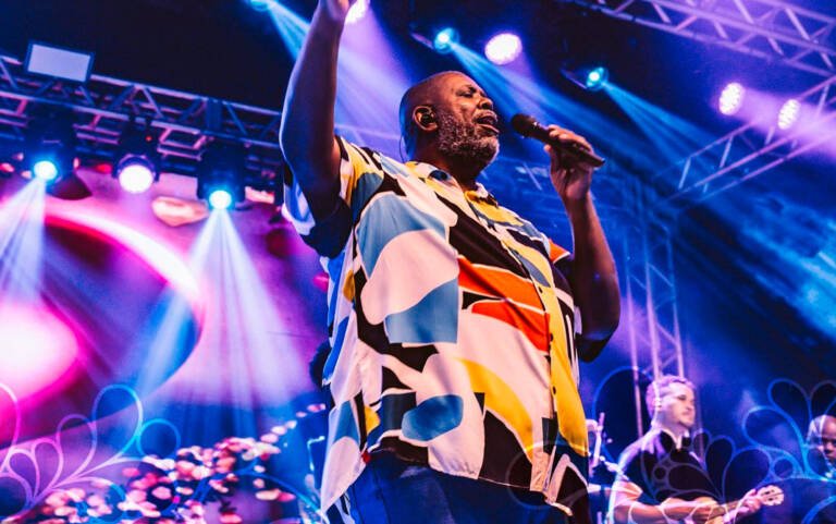 Péricles e grupo 100% se apresentam em São João de Meriti RJ Péricles e grupo 100% se apresentam em São João de Meriti RJ