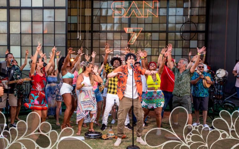 SAN, ex-vocalista do sambô, leva Carnaval “SAN 7” pelo Brasil