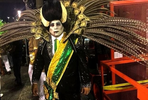 Paraíso do Tuiuti repete a dose com Moacyr Luz