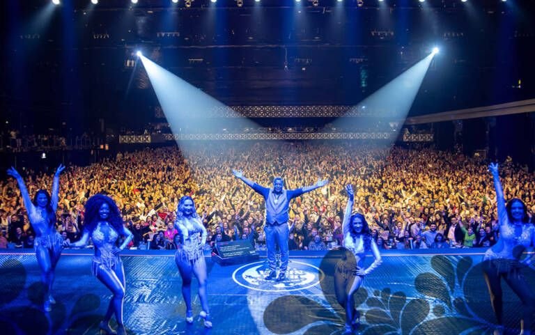 Raça Negra – 40 anos de sucesso e uma referência no “pagode 90” Raça Negra – 40 anos de sucesso e uma referência no “pagode 90”