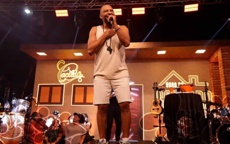 Pagode 90: “Casa do Salgado”, projeto de Salgadinho com mais de 6 horas de show tem ingressos esgotados Pagode 90: “Casa do Salgado”, projeto de Salgadinho com mais de 6 horas de show tem ingressos esgotados