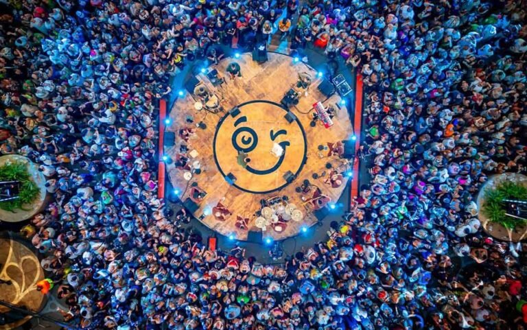 Sorriso Maroto grava DVD “Sorriso Eu Gosto – No Pagode 2”