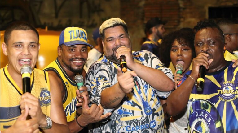 Unidos da Tijuca realiza penúltimo ensaio de rua para o carnaval 2020