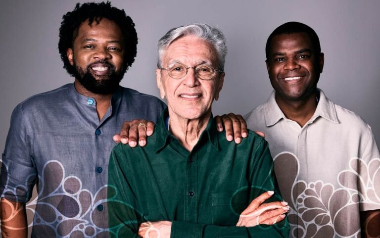 Xande de Pilares lança uma nova versão de “Força Estranha” de Caetano Veloso Xande de Pilares lança uma nova versão de “Força Estranha” de Caetano Veloso